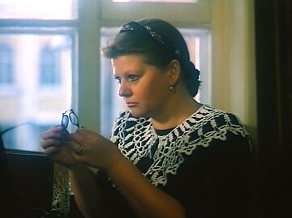 Эта женщина в окне Эта женщина в окне