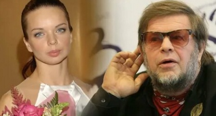 Алиса Гребенщикова поделилась редким фото с мамой, отчимом и сыном кадры Алиса Гребенщикова поделилась редким фото с мамой, отчимом и сыном кадры
