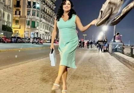 Анна Нетребко решила стать примерной мамой кадры Анна Нетребко решила стать примерной мамой кадры