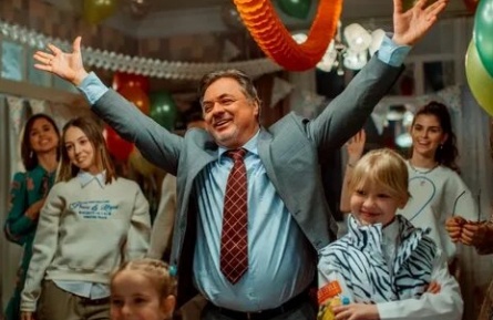 Дмитрий Дьяченко сделает из ситкома Кухня кинофильм кадры Дмитрий Дьяченко сделает из ситкома Кухня кинофильм кадры