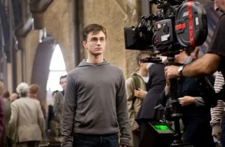 Гарри Поттер подался в фотографы кадры Гарри Поттер подался в фотографы кадры