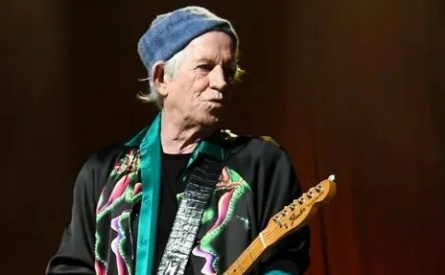 Гитарист The Rolling Stones бросил курить в 75 лет кадры Гитарист The Rolling Stones бросил курить в 75 лет кадры