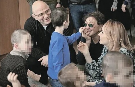 Григорий Лепс счастлив благодаря иконам кадры Григорий Лепс счастлив благодаря иконам кадры