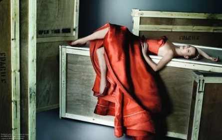 Кейт Мосс снова снялась для Vogue кадры Кейт Мосс снова снялась для Vogue кадры
