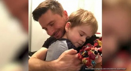 Лазарев попрощался с братом на 4 года кадры Лазарев попрощался с братом на 4 года кадры