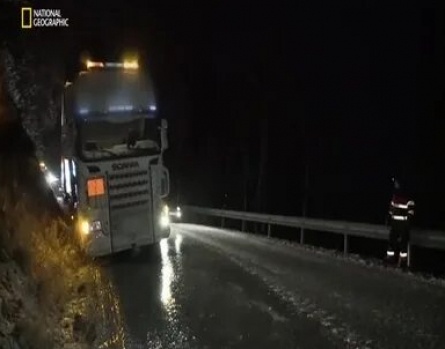 Ледяная дорога: Кошмар на дороге! кадры