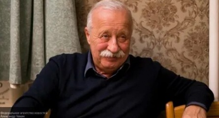 Леонид Якубович получил ТЭФИ за развитие российского телевидения кадры Леонид Якубович получил ТЭФИ за развитие российского телевидения кадры