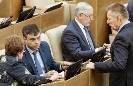 На благо России: сколько будут получать новые депутаты, пришедшие в Думу из шоу бизнеса кадры На благо России: сколько будут получать новые депутаты, пришедшие в Думу из шоу бизнеса кадры