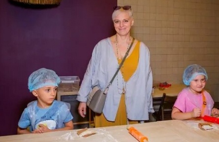 Нелли Уварова произвела на свет ребенка кадры Нелли Уварова произвела на свет ребенка кадры