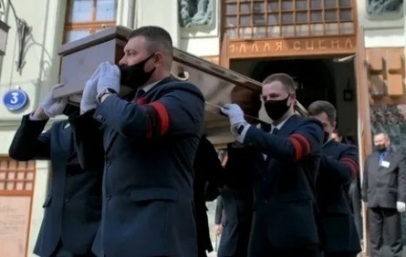 Верник сбежал из Москвы после скандала кадры Верник сбежал из Москвы после скандала кадры