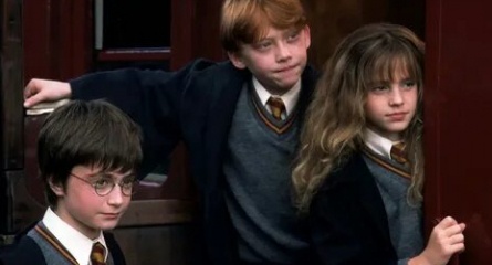 Warner Bros завладела родившей поттериану студией кадры Warner Bros завладела родившей поттериану студией кадры