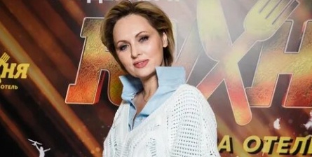 Заслуженная артистка России Елена Ксенофонтова выиграла суд против экс супруга кадры Заслуженная артистка России Елена Ксенофонтова выиграла суд против экс супруга кадры