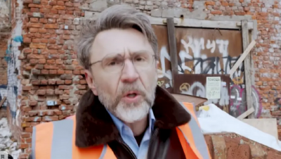 Чиновники Санкт Петербурга резко ответили на клип Ленинграда о мусорном коллапсе