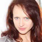 Елена Морозова в роли необычного почтальона