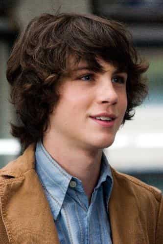 Logan Lerman Vozrodit Persi Dzheksona Film 2000 Kadry Aktery Video Trejler Otzyvy I Kogda Smotret Film Onlajn