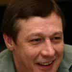 Михаил Ефремов не может спасти дочь