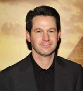 http://www.yaom.ru/wp-content/uploads/saimon-kinberg-273x300.jpg