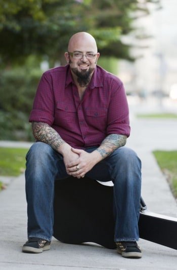 Адская-кошка-Когда-большая-женщина-поет