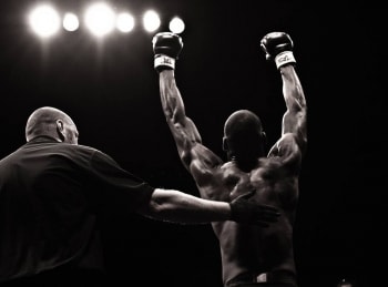 программа Fight Box: Bangkok Fight Night