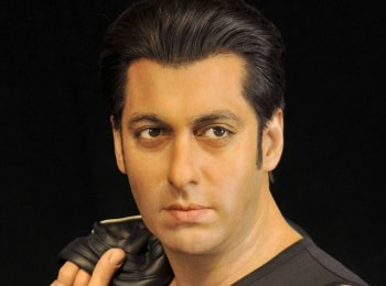 программа Bollywood: Беспечные близнецы