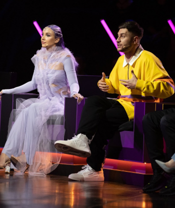 программа МУЗ ТВ: Битва поколений Серега vs Лирик