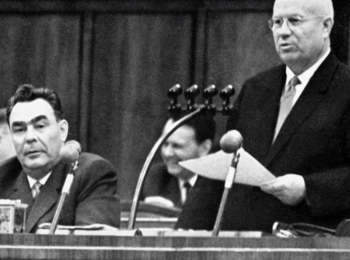 Брежнев-против-Хрущева-Удар-в-спину