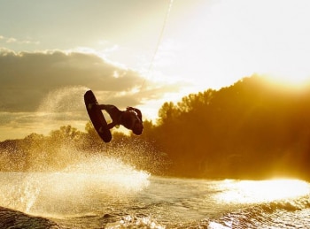 программа Русский Экстрим: Чемпионат мира по вейкборду Мексика: Часть 1