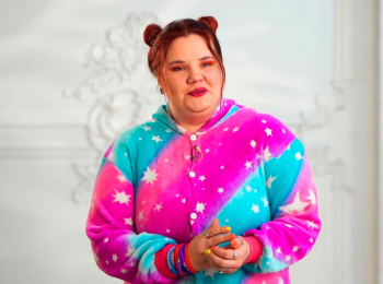 программа Суббота: Четыре жены Жена из 90х, требовательная, хитрая, красивая