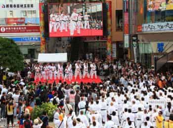 День-каратэ-на-Окинаве-1-серия