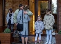 программа Россия 1: Держи меня за руку