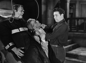 Дом Франкенштейна кадры