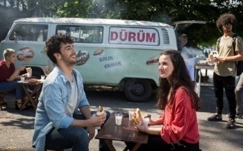 программа Cinema: Два типа людей