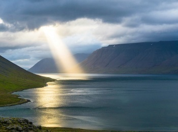 программа Надежда: Где сейчас Бог? Умеем ли мы себя вести в присутствии Бога?