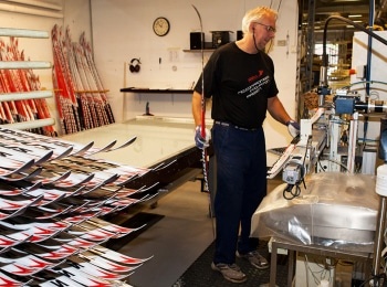 программа Discovery: Как это сделано? Тысячи тонн грейпфрутов; ленточные транспортеры