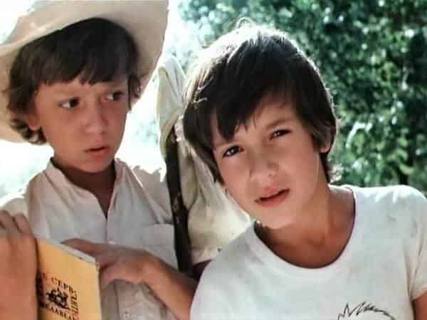 Каникулы-Петрова-и-Васечкина-Обыкновенные-и-невероятные-1-серия