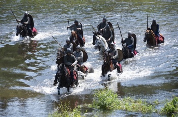 Князь Андрей 7 серия в 21:30 на Россия 1