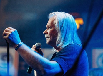 программа Ностальгия: Концерт Сергея Скачкова 1 серия