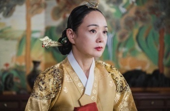 программа Хит HD: Королева Чорин 20 серия