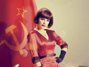 программа ТВ 1000 русское кино: Красная королева 2 серия
