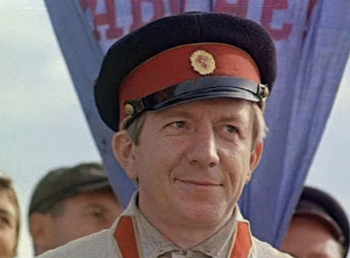 Красные пчелы кадры