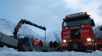 программа National Geographic: Ледяная дорога Риск на грани