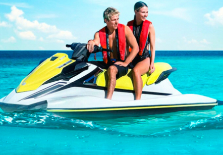 кадр из фильма Любовь на Мальдивах