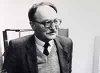 программа Культура: Между своими связь жива