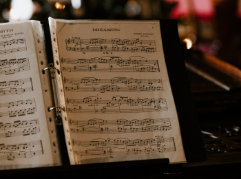 программа Надежда: Музыкальный новогодний вечер