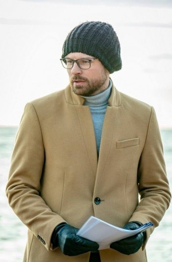 программа Star Cinema: Нежные листья, ядовитые корни 1 серия