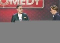 Новогодний-выпуск-Звезды-ТНТ-против-Comedy-Club