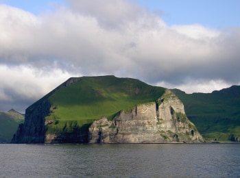 программа National Geographic: Остров бунтарей Между волками и ледяной водой