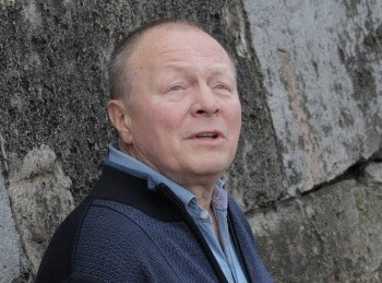 программа НТВ Сериал: Отставник Один за всех 2 серия