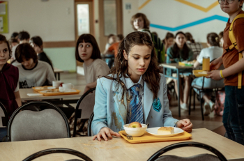 программа СТС: Плакса 8 серия