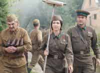 По законам военного времени 1 серия в 15:00 на Победа